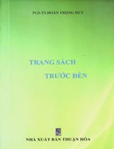 Trang sách trước đèn / Đoàn Trọng Huy